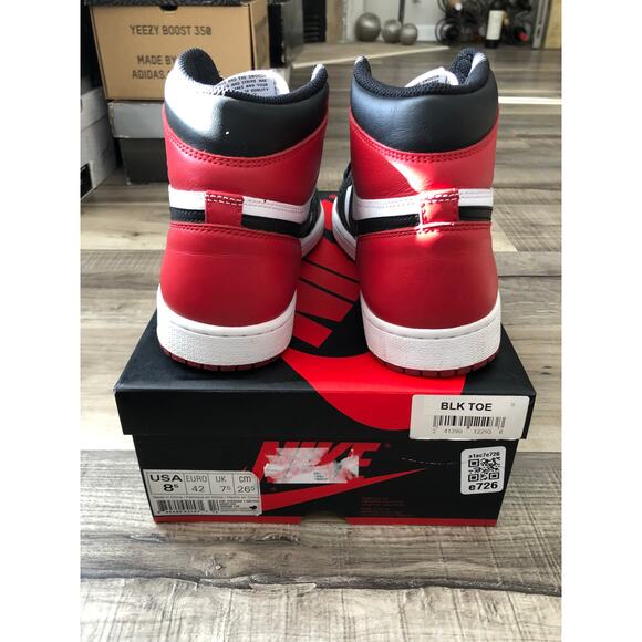 Air Jordan Retro 1 OG High Black Toe 2016 Size 8.5M With Box 555088-125 - Picture 4 of 9